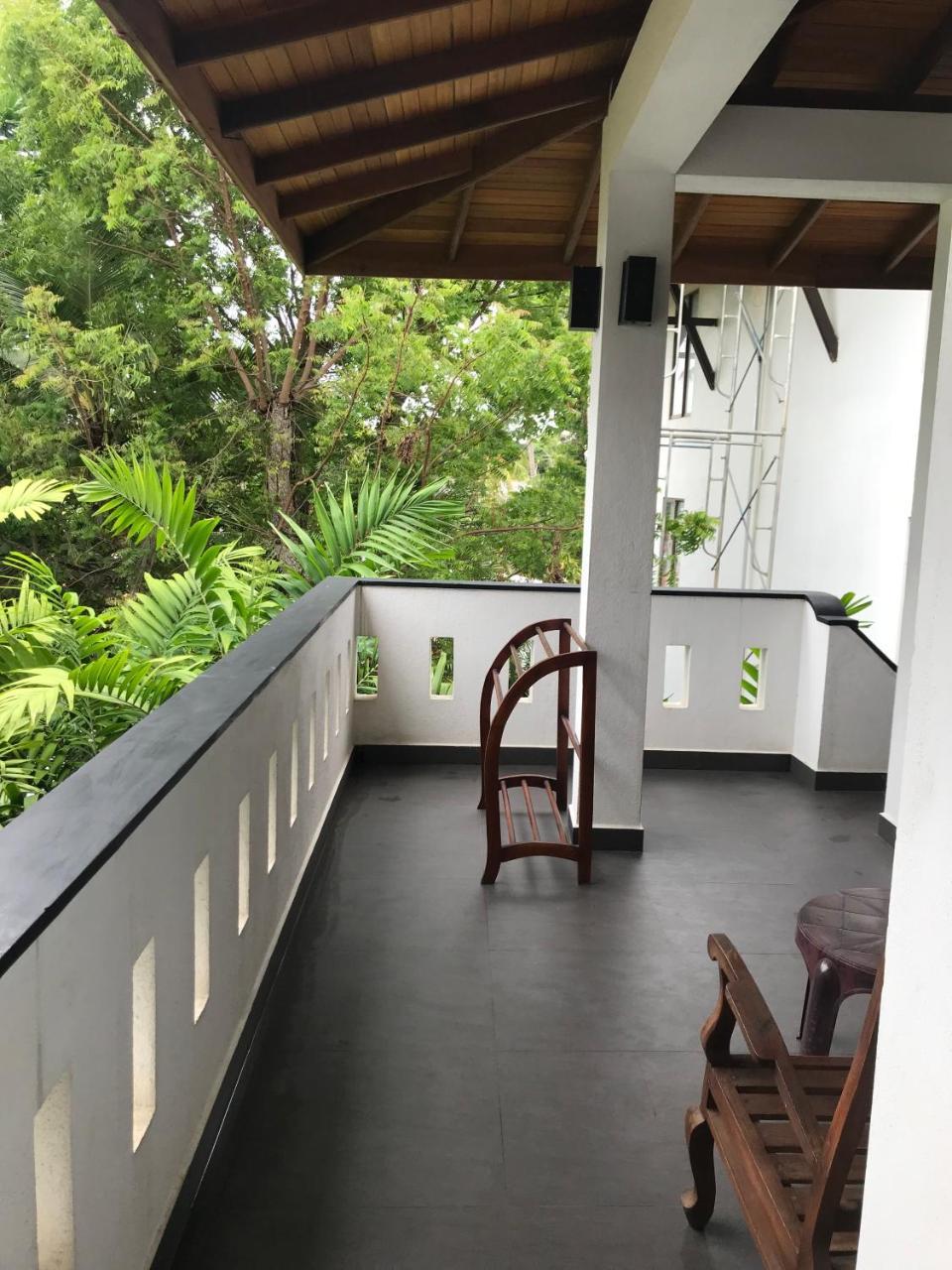 Unawatuna Beach Bungalow - Екстериор снимка